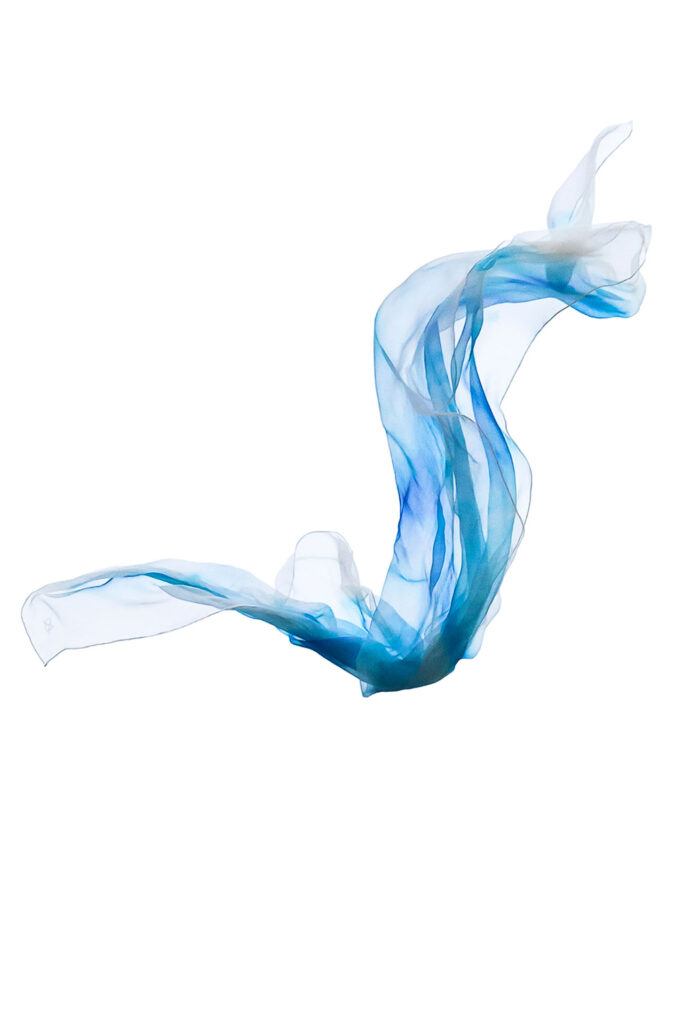 pañuelo-de-seda-aire-6-Alfredo-Arranz-luxury-scarve-silk